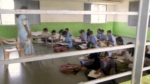 23. Students listening to class Stock-Footage 149097910