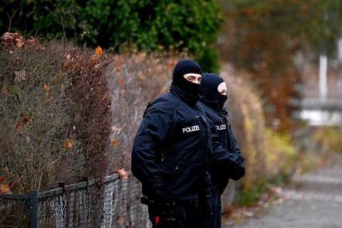 25 arrested on suspicion of plotting to overthrow government in police raids acr Fotos de archivo