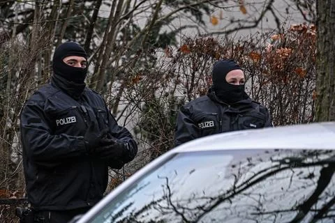 25 arrested on suspicion of plotting to overthrow government in police raids acr Fotos de archivo