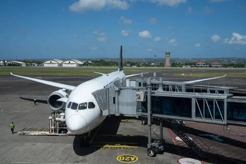  25.07.2023, Denpasar, Bali, Indonesien, Asien - Ein Passagierflugzeug der... Stock Photos