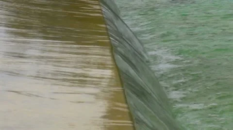 25p water falling over edge drop Stock Footage 10564176