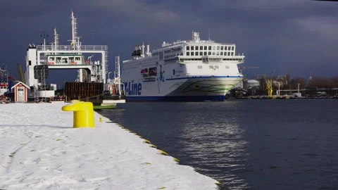 27 11 23;  large ferry sails across the sea of Swinoujscie,  Poland, time lapse Stock Footage 278734735