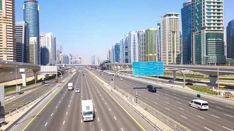29 March, 2025 UAE, Dubai. Traffic on Sheikh Zayed Road. Vídeo Stock 310860057