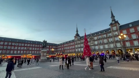 29 November  2023, Madrid, Spain . Christmas Market On The Famous Plaza Mayor. Stock Footage 291329068