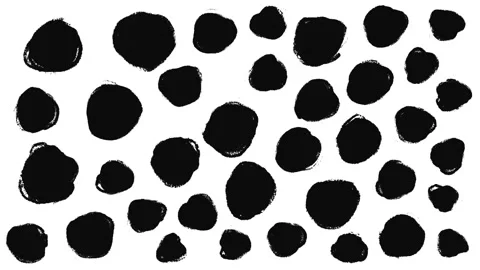 2d animation with motion hand drawn round black points brush, marker or pencil. Stock Footage 285607035
