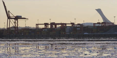 2K - Lake Ice crane Stock-Footage 37660894