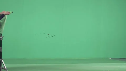 2K Micro Blood Spray Burst Impact VFX Overlay on Green Background Vidéo 342035743