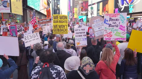 2nd No Kings Protest Rally At Times Square In New York City On 2025 Vídeos de archivo 319626235