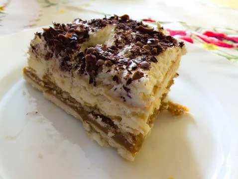 3 Bit, No-Bake Caramel Cream Polish Cake Stock Photos