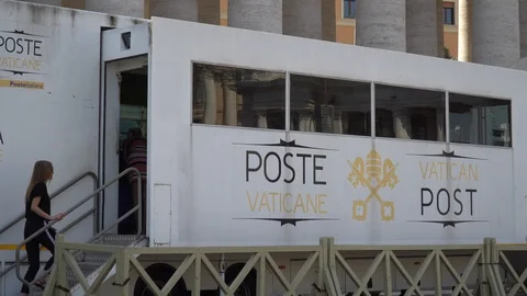 3 clips in 1. Temporary Post Office in Vatican city. Piazza San Pietro. 4K. Stock Footage 94994483