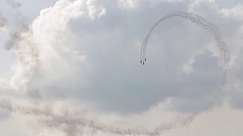 3 fighter jets in the blue sky. A general plan. Aerobatic figures. Airshow. 8 Video stock 124164865