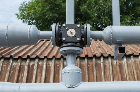 3 way valve on pipe Foto stock