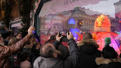 30 Rainy gray winter day Paris Lafayette Gallery people watch and take pictur Stock Footage 100813568