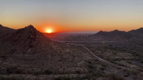 300-degree view of sunset from top of mountain in Arizona Stock Footage 187112794