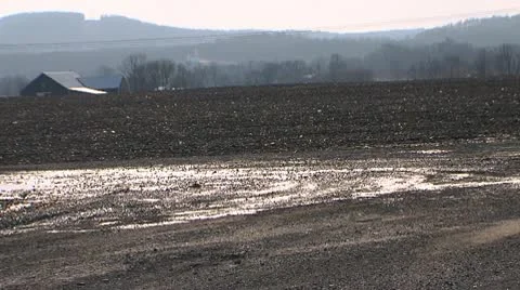 300zx MS drive through puddle Vídeos de archivo 10585409