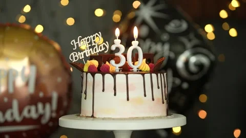 30th Birthday Cake with balloons in the background Video stock 249955872