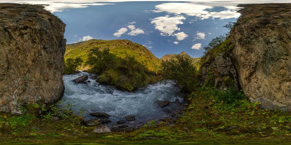 360 Degree equirectangular Panorama of a Rushing Mountain River in Kyrgyzstan 스톡 사진