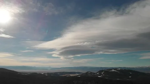 360 degree pan mountain scene Stock-Footage 166548839