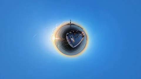 360-degree tiny planet view of ferry with Statue of Liberty at sunset, New 動画素材 304503918