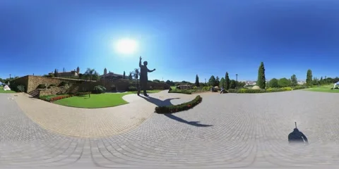 360 degree view around Nelson Mandela Statue at Union Buildings, Pretoria Stock-Footage 151594353