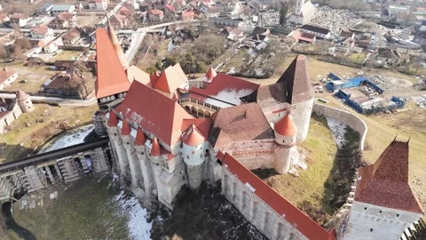 360° Drone Orbit of Corvin Castle in Winter, Hunedoara Romania 스톡 동영상 315133757