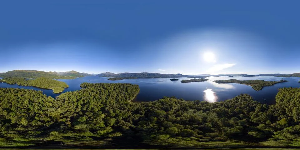 360 Equirectangular Drone Image of Inchconnachan Loch Lomond Foto stock
