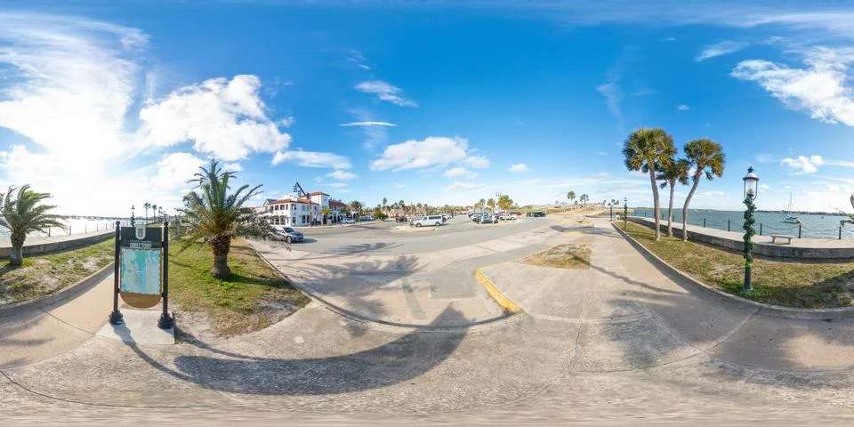 360 equirectangular panorama St Augustine scene by A1A and river 스톡 사진
