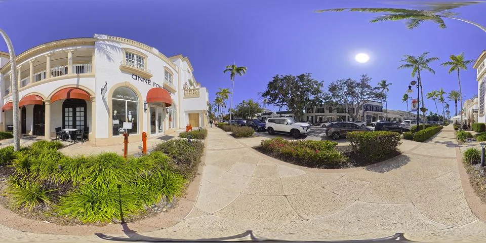 360 equirectangular vr photo of upscale shops South Naples Florida 5th Ave 写真素材