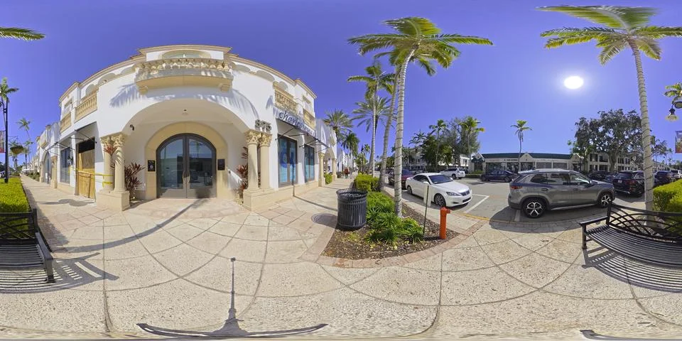 360 equirectangular vr photo of upscale shops South Naples Florida 5th Ave Foto stock