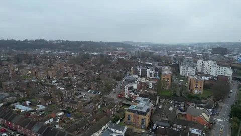 360 Panoramic View of Luton City During Mostly Cloudy Day Vídeo Stock 327799601