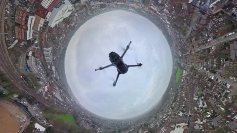 360 Panoramic View of Luton City During Mostly Cloudy Day Vídeo Stock 327802431