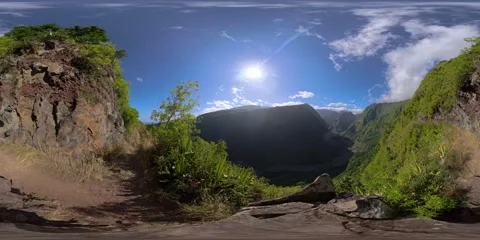 360° Panoramic View over the Cirque de Mafate, Réunion Island 스톡 동영상 317610985