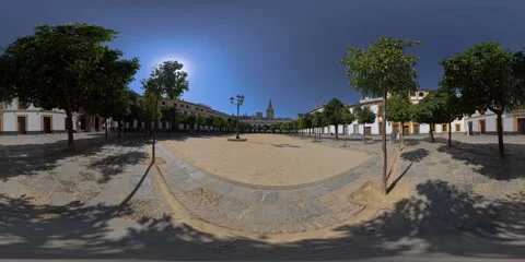 360° Panoramic View of Patio de Banderas with Seville Cathedral in the Backgroun 스톡 동영상 317611202