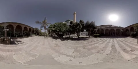 360 video Facade at Ottoman Al Jazzar mosque with trees, Acre, Israel Vidéo 63661388