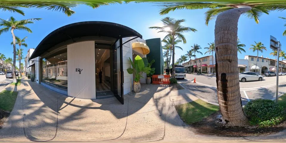 360 VR equirectangular photo of David Yurman on Worth Avenue Stock-Fotos