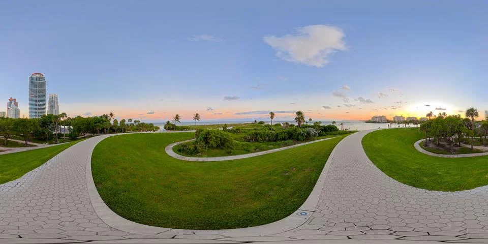 360 VR equirectangular photo Miami Beach South Pointe Park at sunset Foto stock
