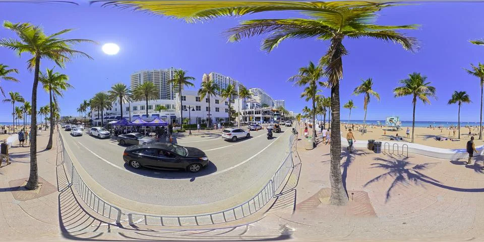 360 VR equirectangular photo of spring break crowds on Fort Lauderdale Beac.. Fotos de archivo