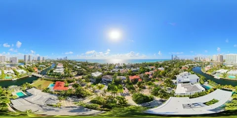 360 VR flight over luxury homes in Golden Beaech Florida 8k stock video Vidéo 335607835