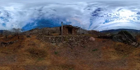 360º VR  LANDSCAPE  COTTAGE Stock Footage 74995814