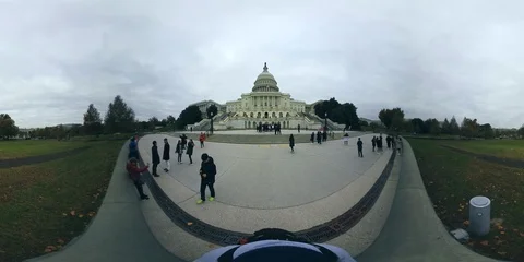 360 VR Panorama US Capitol Building and Tourists Stock-Footage 102744957