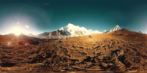 360 vr panoramic view of sunset over Kala Patthar. Mount Everest and Khumbu Stock Footage 129271553