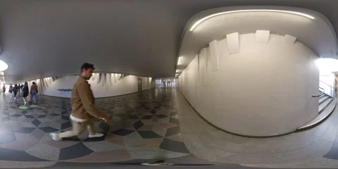 360 VR Timelapse People Walking Through Tunnel Video stock 133264300