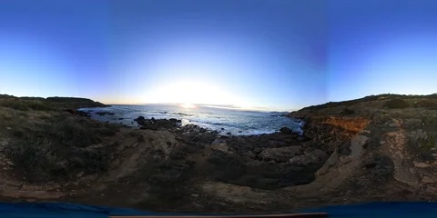 360 vr video of Alghero rocky shore at sunset. Sardinia, Italy Vídeos de archivo 116608032