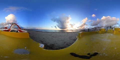 360 vr video of Alghero shore at sunset seen from a pedal boat Vídeos de archivo 116611547