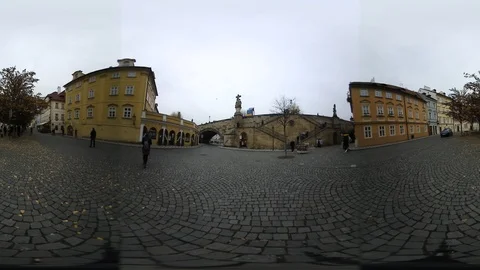 360 VR view at the famous Gothic Charles Bridge in Prague, Czech republic 動画素材 120156609