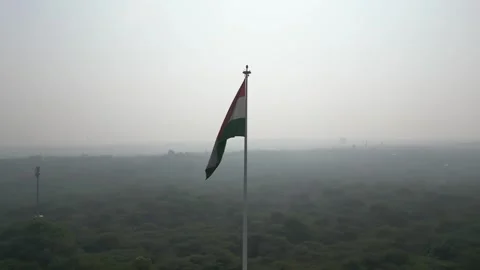 360 Winter Elegance Indian Flag and JNU's Red Brick Splendor in 4K 動画素材 260908313