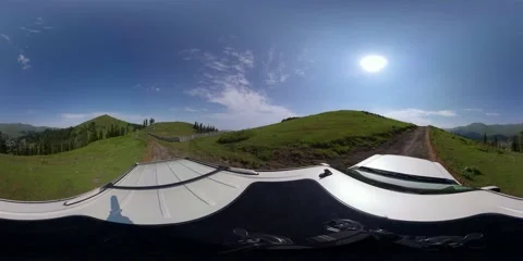 360VR auto rides the plateau Stock Footage 167259768
