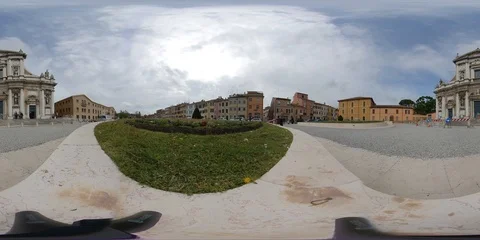 360VR Time Lapse of public garden in Ravenna, Italy 스톡 동영상 106565261