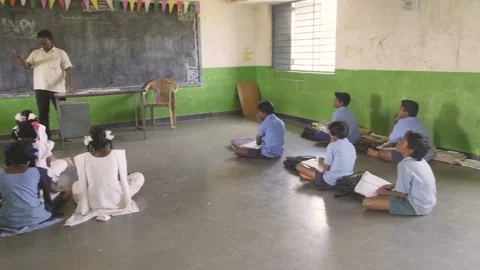 37. Students listening the Class Stock-Footage 149098009