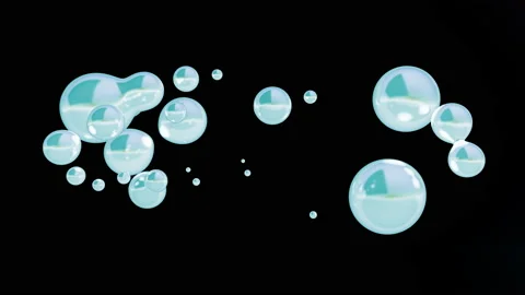3D animation of the merge balls, drops of oil in a single bowl, a sphere, a big  Stock Footage 166715095